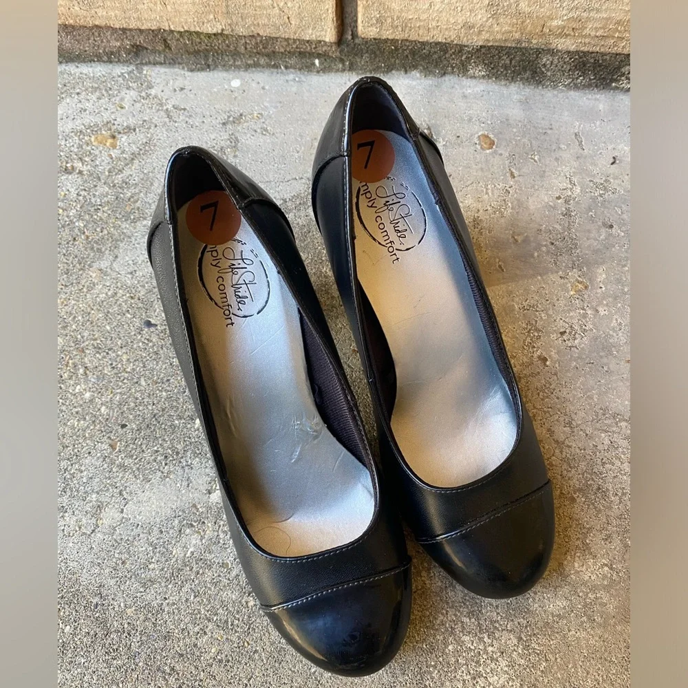 LifeStride Soft System Black Comfort Pumps Women’s Size 7 Work Career Shoes